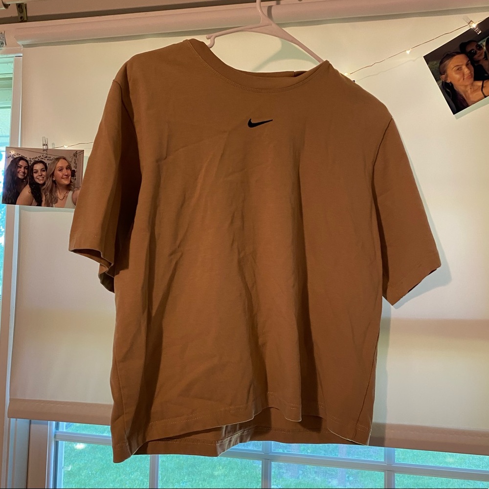 Nike basic tee, caramel color, baggy fit